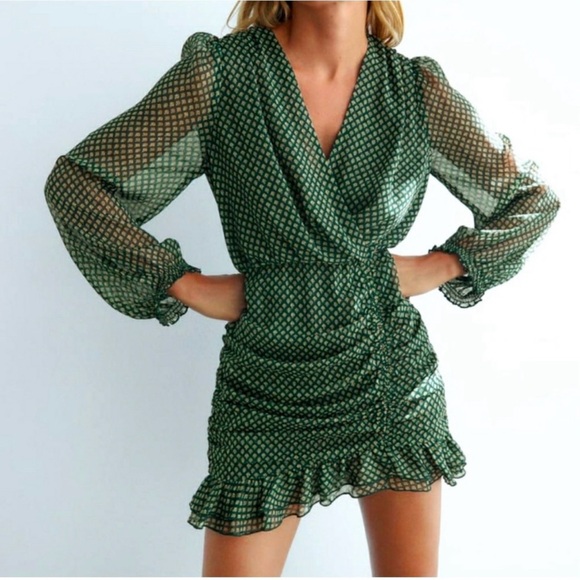 ZARA Blogger Favorite Draped Mini Dress M Green Metallic Gold Thread Puff Sleeve - Picture 1 of 7
